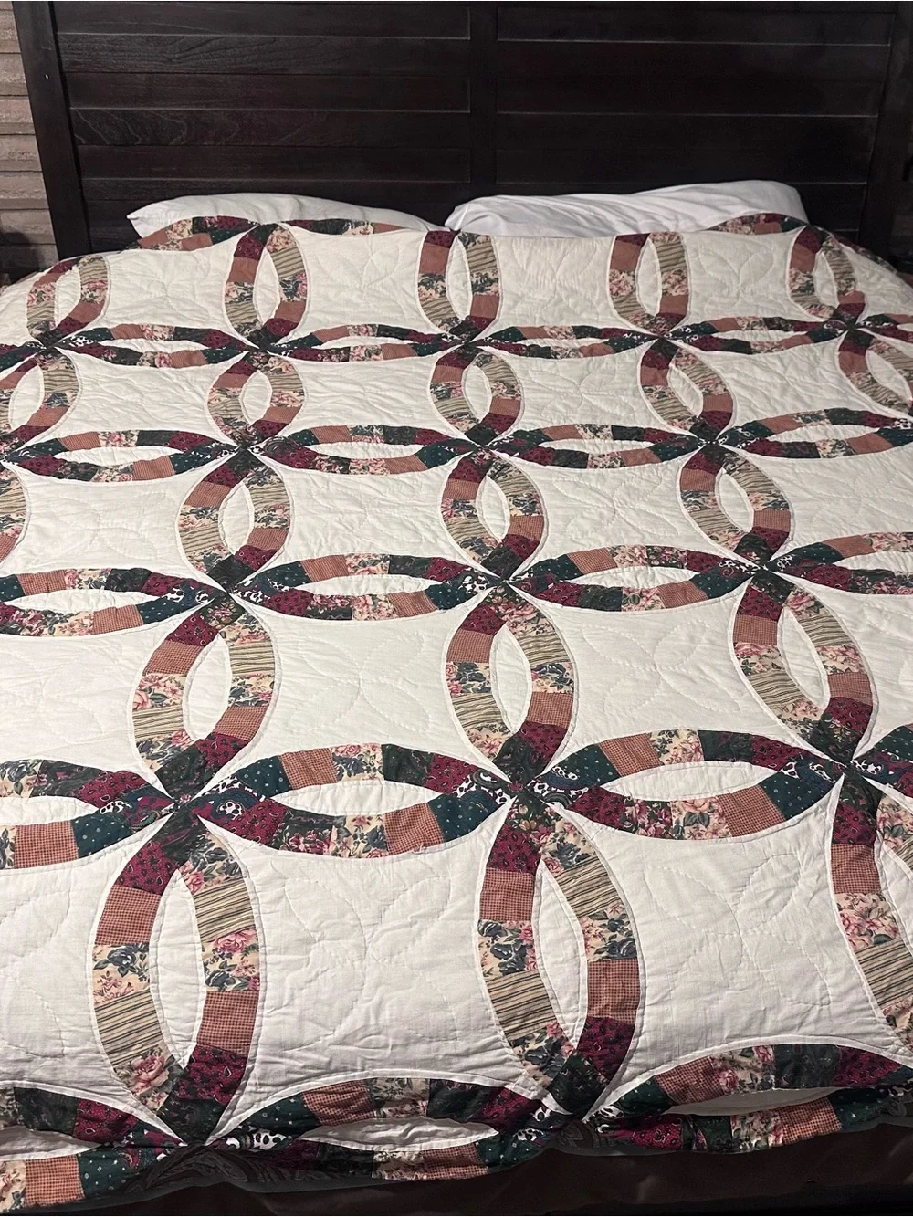 Vintage double wedding ring king size quilt